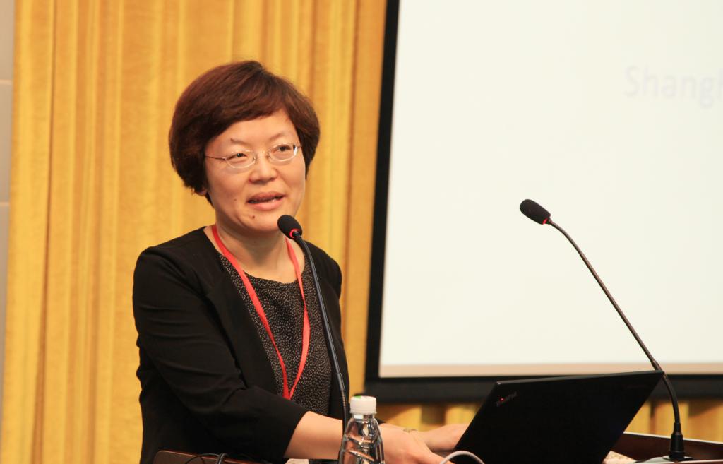 吴芙芸教授作主旨发言